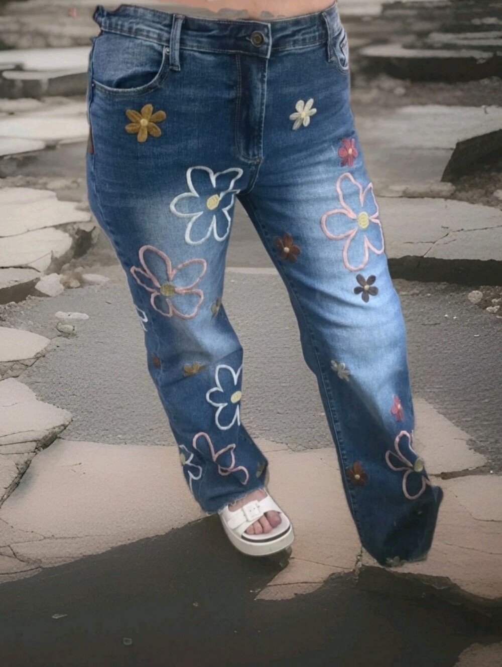 Bar X Oli & Hali Embroidered Floral Wide-Leg Jeans — Blue SZ M - Picture 3 of 10